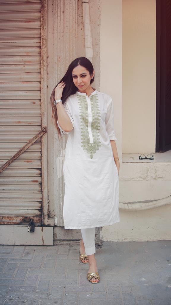 White Cotton Silk With Amazon Green Embriodery Kurta Trouser