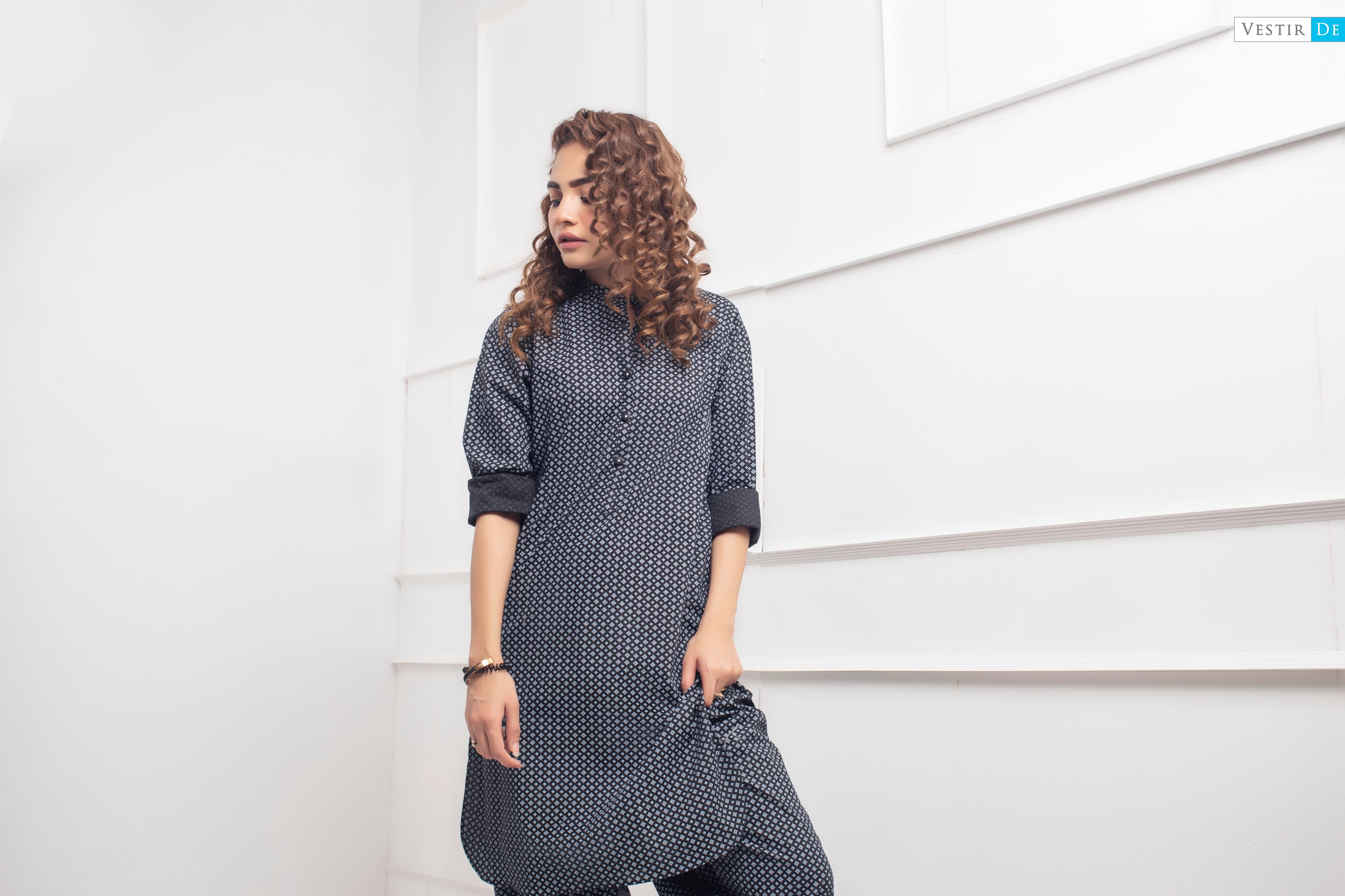 Black Multi Texture Printed Shalwar Kameez - Vestir De